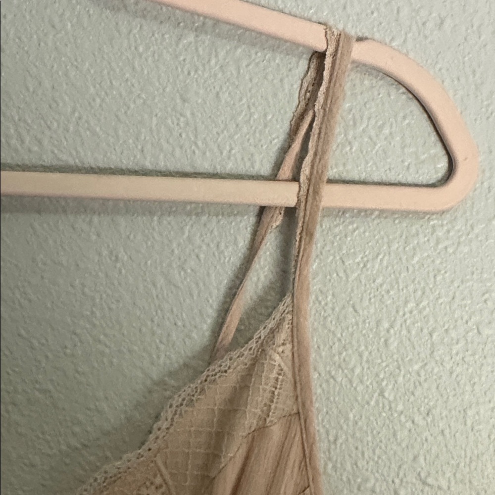 American Eagle Outfitters Beige Lace Camisole - Picture 3 of 5